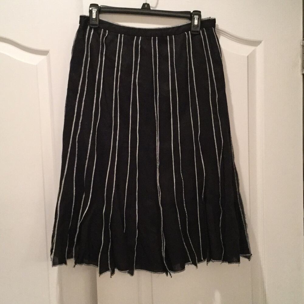 Carole little Black white linen skirt 6 worn once